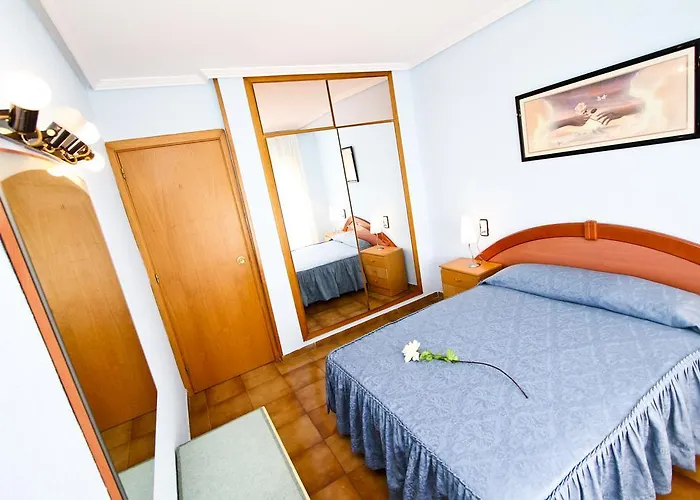 Pentathlon 2 Planet Costa Dorada Apartament *